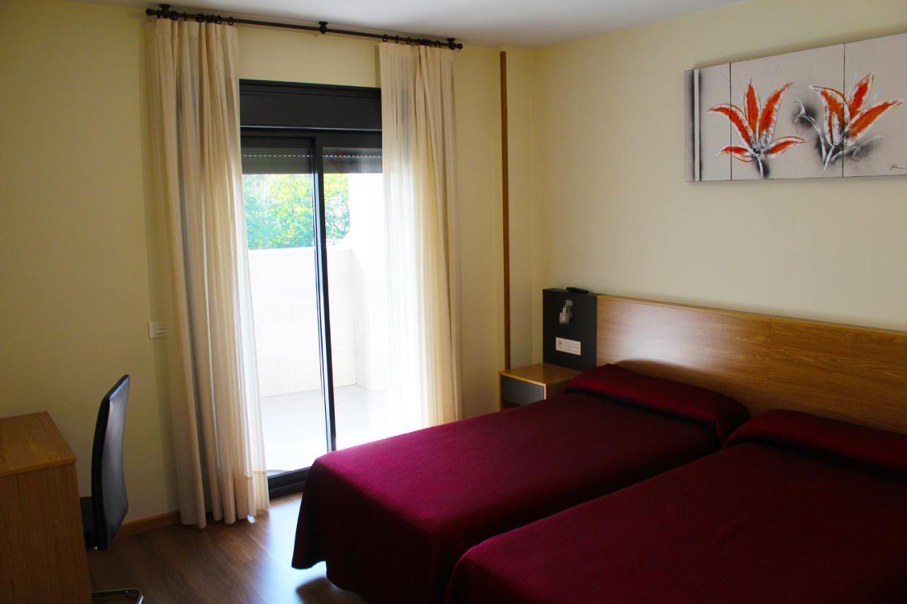 Peregrino Hotel Понтеведра Екстериор снимка